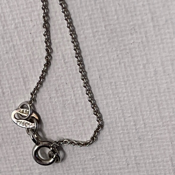 Sterling Silver Diamond Pendant Necklace (1/3 ct. tw.) - Picture 4 of 16